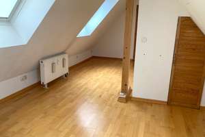 traumhafte Dachstudio-Wohnung mit Einbauküche, in Zweifamilienhaus **befristeter Zeitmietvertrag** – Am Ziegelacker 18, 50374 Erftstadt – Vorschaubild 15