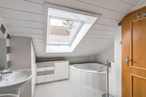 Modernes Wohnen mit Kamin, Pool und liebevoll angelegtem Garten – Sommerflor 2, 55129 Ebersheim, Mainz – Vorschaubild 9