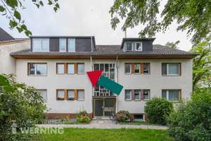 4-Zimmer-Wohnung zur individuellen Neugestaltung – mit großem Balkon und Garage