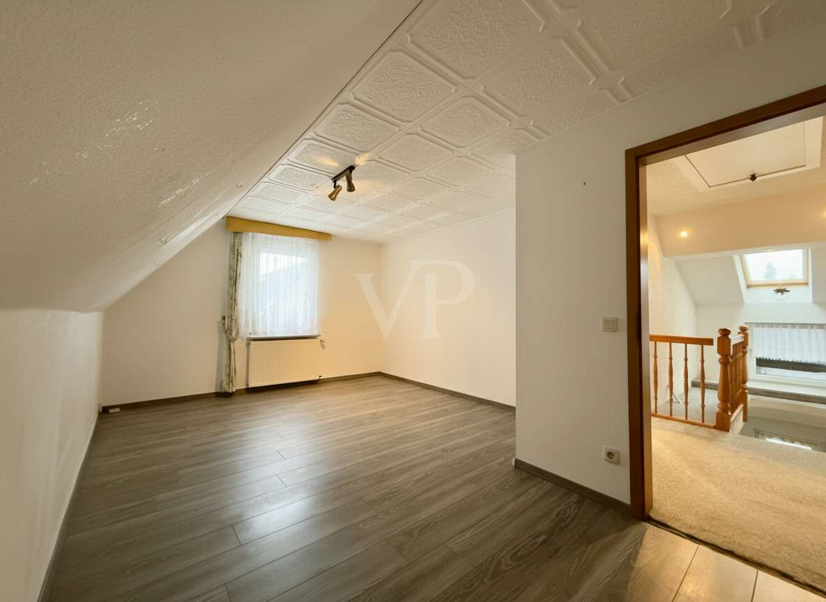 Immobilie in Neu Poserin - geräumige Doppelhaushalte mit viel Nebengelass, auf großem Grundstück sucht neue Familie - Bild 3