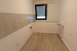 Wohnung mit großem Potenzial. (Ein Monat kostenlos für Ihre eigenen Renovierungsarbeiten) – Die vollständige Adresse der Immobilie erhältst du vom Anbieter., 45143 Altendorf, Essen – Vorschaubild 4