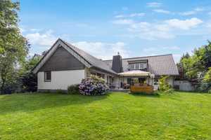 Freistehendes Einfamilienhaus in beliebter Lage von Meerbusch – Neuss (Rhein-Kreis) – Vorschaubild 1