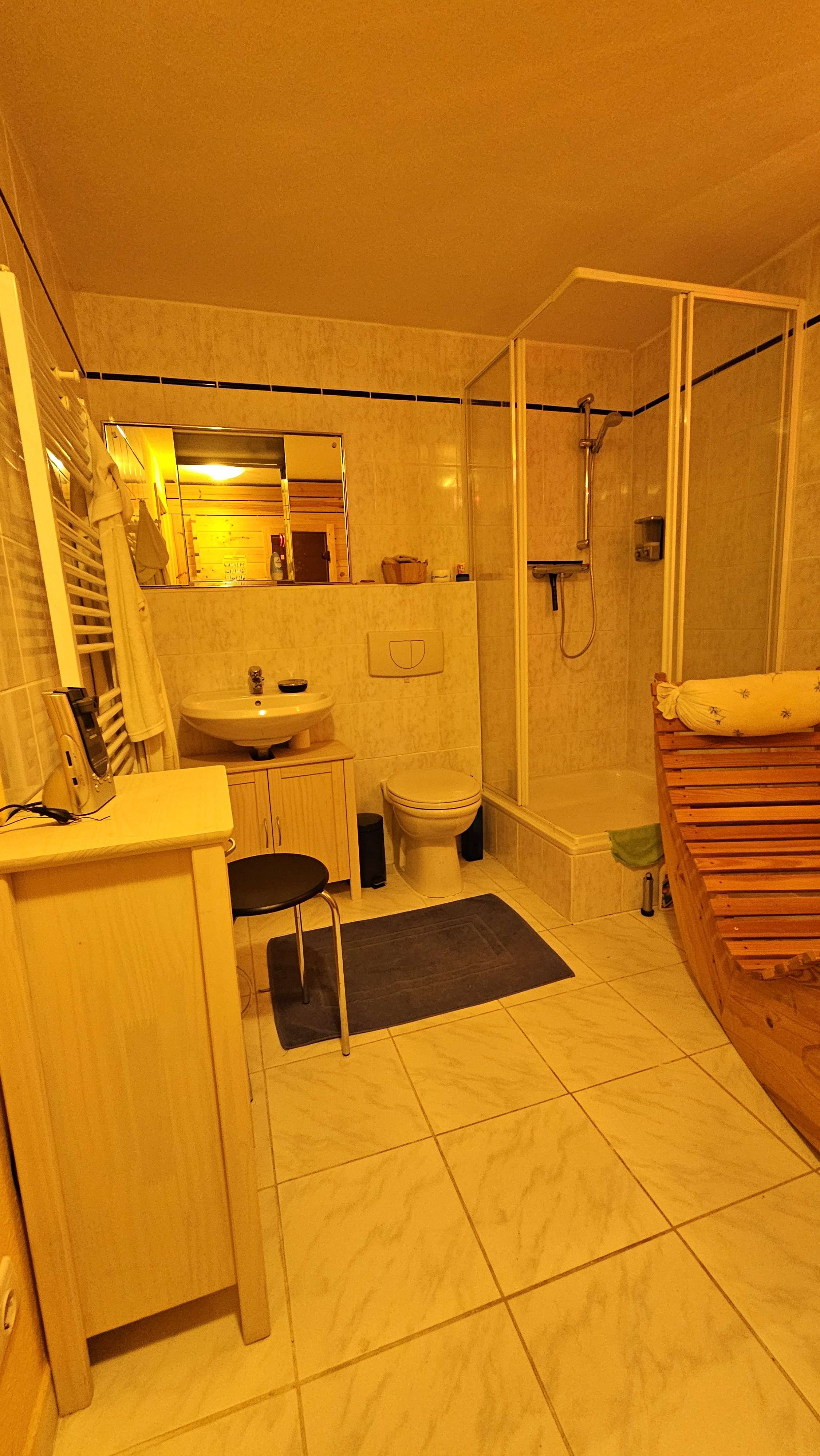 Immobilie in Grafrath - Generationen- oder Familienhaus - Energetisch gut gerüstet, neuewertige EBK, Kaminofen, Wärmepumpe.. - Bild 11