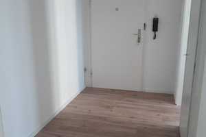 Frisch renovierte 2-Raum-Wohnung mit Balkon in Stuttgart – Stuttgart – Vorschaubild 6