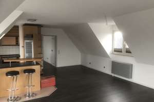 Wuppertal-Cronenberg: Helle 2,5-Zimmer-Wohnung mit praktischem Schnitt – Schulweg 68, 42369 Cronenberg, Wuppertal – Vorschaubild 3