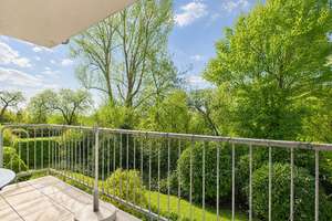 RUHIGES WOHNEN MIT BLICK INS GRÜNE - CHARMANTE MAISONETTE MIT BALKON UND TERRASSE AM MOOSBACHTAL – Die vollständige Adresse der Immobilie erhältst du vom Anbieter., 65187 Biebrich, Wiesbaden – Vorschaubild 5