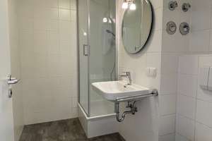 Sehr gepflegte 2 Zimmer Wohnung mit Balkon, Keller und Garage – Krautheimstraße 30, 80997 Allach, München – Vorschaubild 10