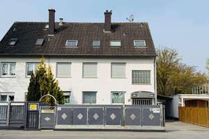 Charmante Dachgeschosswohnung mit Stellplatz in ruhigem 3-Parteien-Haus in Dortmund-Hostedde – Die vollständige Adresse der Immobilie erhältst du vom Anbieter., 44329 Hostedde, Dortmund – Vorschaubild 2