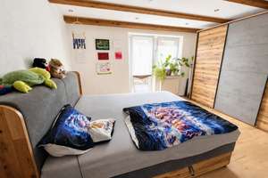 Einfamilienhaus mit großem Grundstück, Garten, vier Garagen und Nebengebäuden in Theres-Buch bei Haß – 97531 Theres – Vorschaubild 19
