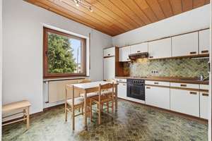 Charmantes Einfamilienhaus auf 931m² Grund mit viel Potenzial, Garage und Garten in Antweiler – Die vollständige Adresse der Immobilie erhältst du vom Anbieter., 53533 Antweiler – Vorschaubild 14