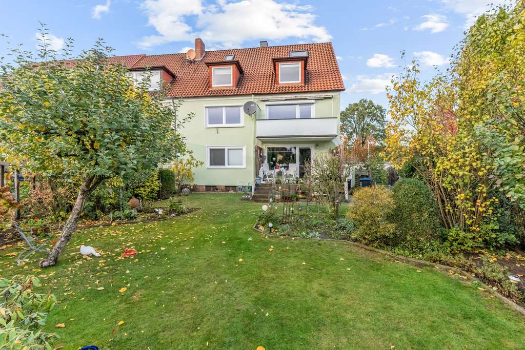 Immobilie in Wunstorf - LENAU - Laufend saniertes, vollvermietetes Dreiparteienhaus in Wunstorf-Blumenau! - Bild 3