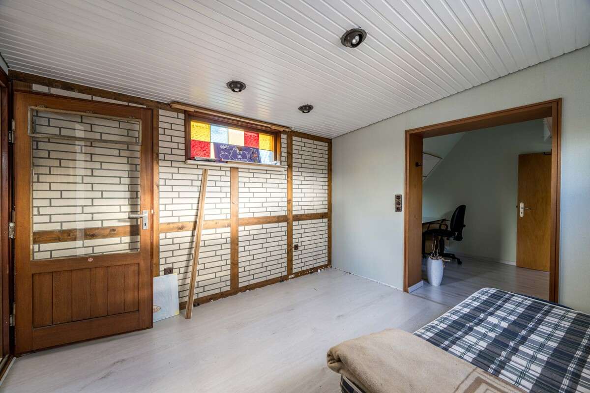 Immobilie in Geestland - Einzigartiges Einfamilienhaus in Debstedt: Geräumiges Wohnen mit zwei Garagen und großem Grundstück - Bild 7