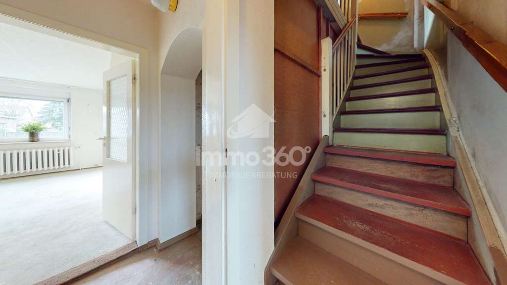 Immobilie in Neuenhagen bei Berlin - Charmantes Einfamilienhaus mit sechs Zimmern, Dielenboden & Gartenidylle - Bild 3