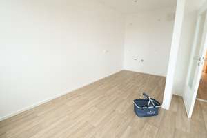Nur 58 € Kaltmiete* 3-Raumwohnung mit West-Balkon – Irkutsker Straße 181, 9119 Kappel, Chemnitz – Vorschaubild 6
