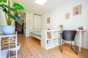 Exklusive, helle, renovierte Kapitalanlage, Zukunftssicher, 6,4% Rendite,Tiefgaragenpl.,Terrasse – Richard-Schirrmann-Str. 14, 55122 Hartenberg-Münchfeld, Mainz – Vorschaubild 2