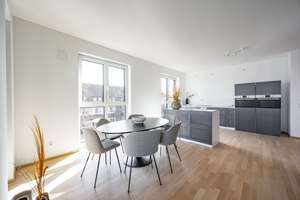 4-Raum-Wohnung mit Gäste-WC und Loggia I ideal für Familien – Metzer Straße 42, 40476 Derendorf, Düsseldorf – Vorschaubild 4