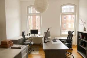 FÜ-City: Wohnen im Denkmal - Besonderes 3-4 Zi-Loft im 1.OG mit Balkon und Aufzug – Die vollständige Adresse der Immobilie erhältst du vom Anbieter., 90762 Stadtpark, Stadtgrenze, Fürth – Vorschaubild 9