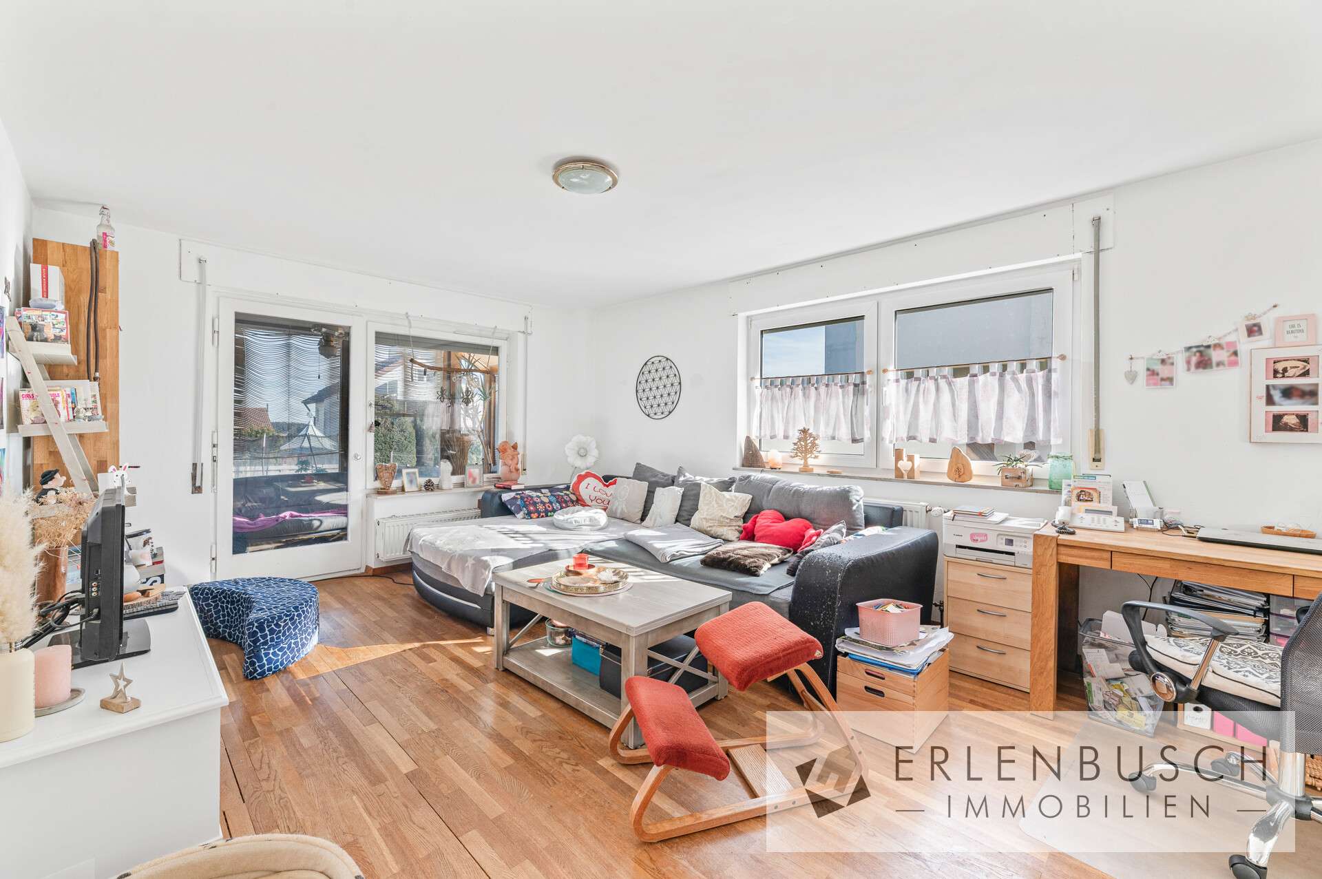 Immobilie in Kaisersbach - Großzügiges Zweifamilienhaus mit weitläufigem Grundstück und Entwicklungspotenzial - Bild 6