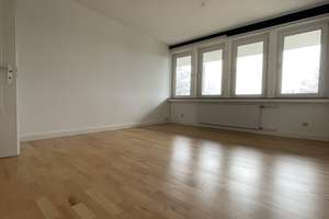 Bestlage mit Aussicht, gr. Wohnküche, gr. Bad, gr. Wohnraum, 108 qm – Herderstr. 8, 57072 Siegen, Siegen – Vorschaubild 8