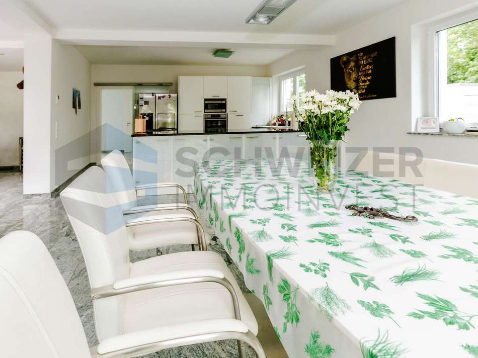 Essbereich mit Küche