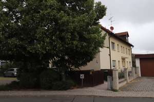 Ruhige 2-Zi.-Whg., privat, frei, Küche; Fürth-Südstadt