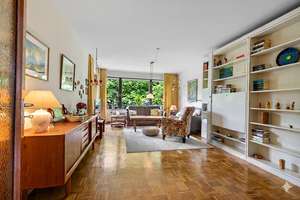 Helle 4-Zimmer-Wohnung mit Parkblick, Aufzug und Tiefgaragenstellplatz in Alt-Rahlstedt – Die vollständige Adresse der Immobilie erhältst du vom Anbieter., 22149 Rahlstedt, Hamburg – Vorschaubild 2