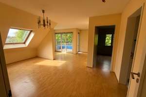 Gepflegte Dachgeschoßwohnung mit Aufzug und Sonnenbalkon – Dürener Straße 404, 50935 Lindenthal (Ortsteil), Köln – Vorschaubild 13