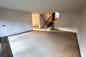 S-Riedenberg: gepflegte DHH mit Garage und Sonnenbalkon! – Stuttgart – Vorschaubild 2