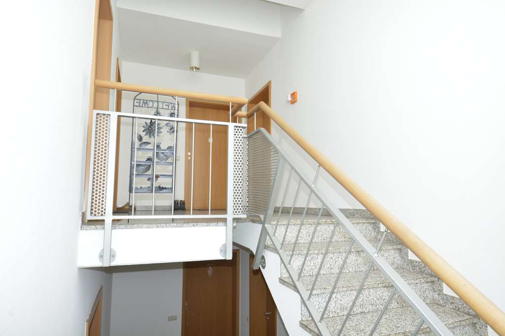 Immobilie in Landau in der Pfalz - Helle, kompakt geschnittene 2 ZKB in gepflegtem MFH - Bild 3