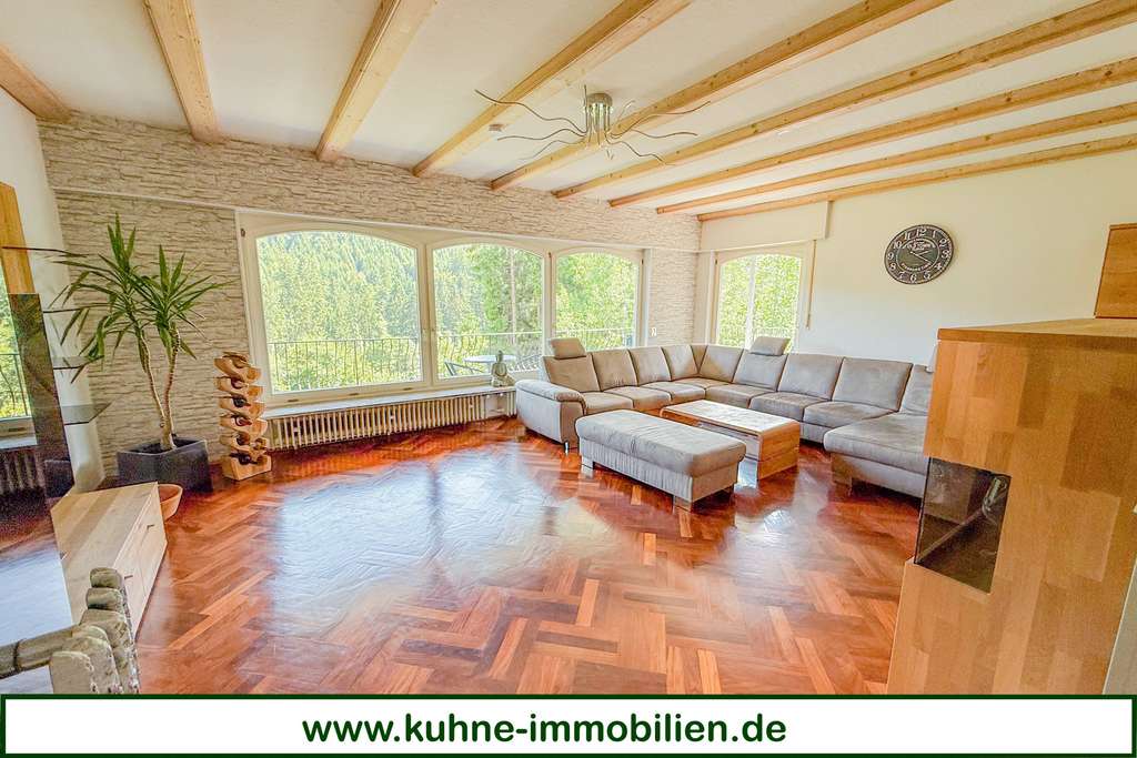 Immobilie in Willingen (Upland) - Gepflegtes Mehrfamilienhaus mit Einliegerwohnung, Südgarten, Balkon und Terrasse - Bild 4