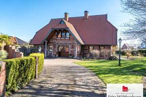 Repräsentatives Einfamilienhaus mit großem Grundstück und Nebengebäuden – Die vollständige Adresse der Immobilie erhältst du vom Anbieter., 26180 Rastede – Vorschaubild 1