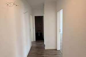Helle 2-Zimmer-Wohnung mit modernem Bad und Loggia in Pempelfort – Kaiserstraße  25, 40479 Pempelfort, Düsseldorf – Vorschaubild 3