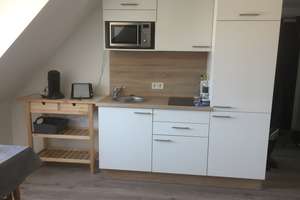 Charmantes Apartment im Dachgeschoss in Berlin-Heinersdorf – Romain-Rolland-Str. 69, 10389 Heinersdorf, Berlin – Vorschaubild 7