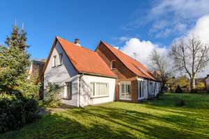 Großzügiges Einfamilienhaus mit Gartenfreude und Platz für die Familie – Die vollständige Adresse der Immobilie erhältst du vom Anbieter., 29320 Hermannsburg – Vorschaubild 3