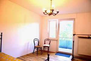 Stilvoll saniert: Vier-Zimmer-Wohnung in Würzburg – 97082 Steinbachtal, Würzburg – Vorschaubild 6