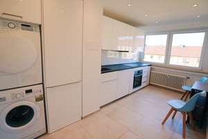 8-min to HBF: Furnished, Sunny [PRIVATE ROOM in WG] Next to S+U-Bahn [U6], Large Kitchen-Diner – Konrad-Peutinger-Straße 21, 81373 Mittersendling, München – Vorschaubild 13