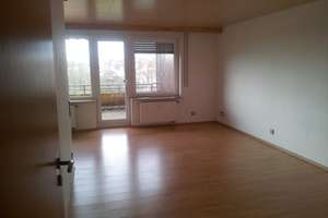 Helle 4-Zimmer-Wohnung mit Balkon mit Heuchelbergblick in HN-Frankenbach