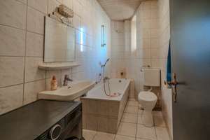 Solide 3-Zimmer mit neuem Balkon in Mannheim-Rheinau – bald bezugsfrei – Die vollständige Adresse der Immobilie erhältst du vom Anbieter., 68219 Rheinau, Mannheim – Vorschaubild 12