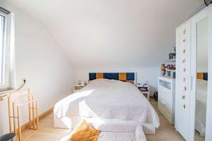 Vermietete 3-Zimmer-Dachgeschosswohnung mit Einbauküche & Stellplatz – Die vollständige Adresse der Immobilie erhältst du vom Anbieter., 72290 Loßburg – Vorschaubild 5