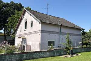Charmantes Haus mit Potenzial für Handwerker in EMBÜHREN – Am Kamp 1, 24819 Embühren – Vorschaubild 3