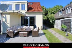 Sackgassenlage - Moderne Doppelhaushälfte mit ausgebautem Dachstudio & Doppelcarport in Elmshorn – Die vollständige Adresse der Immobilie erhältst du vom Anbieter., 25335 Elmshorn – Vorschaubild 1
