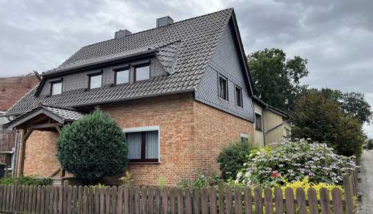 Bild von Viel Platz + Potential: Altbau mit Anbau (als EFH od. ZFH) mit 8 Zi., 4 Bädern, 2 EBK + 2 Garagen