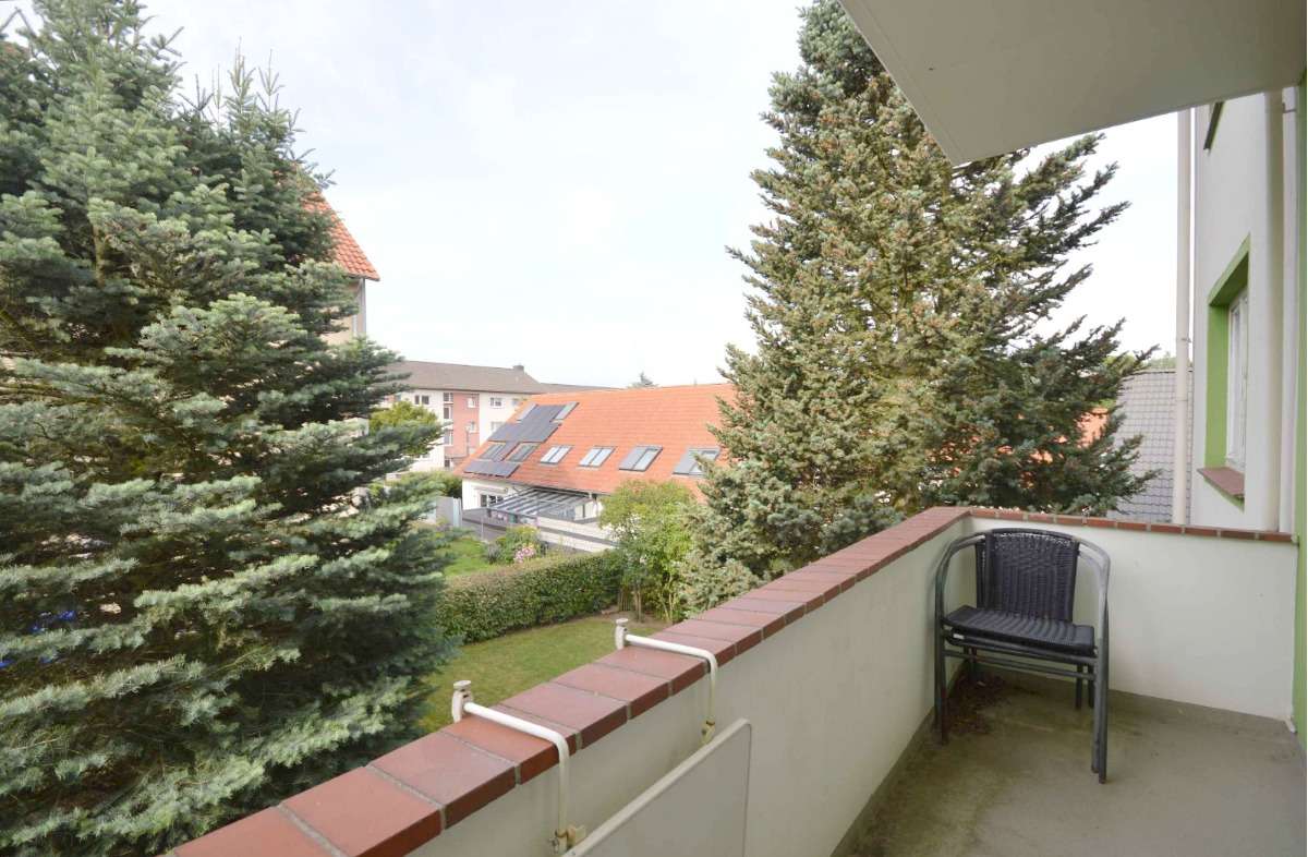 Großzügige 3-Zimmer-Wohnung zum Modernisieren mit Balkon in ruhiger Lage., Goslar Kreis – Bild 4