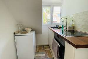 Renovierte teilmöblierte helle Dachgeschoßwohnung zeitlich befristet – Die vollständige Adresse der Immobilie erhältst du vom Anbieter., 81377 Am Waldfriedhof, München – Vorschaubild 9
