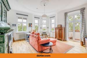 Stilvoll sanierter Altbau mit Wasserblick in zentraler Lage