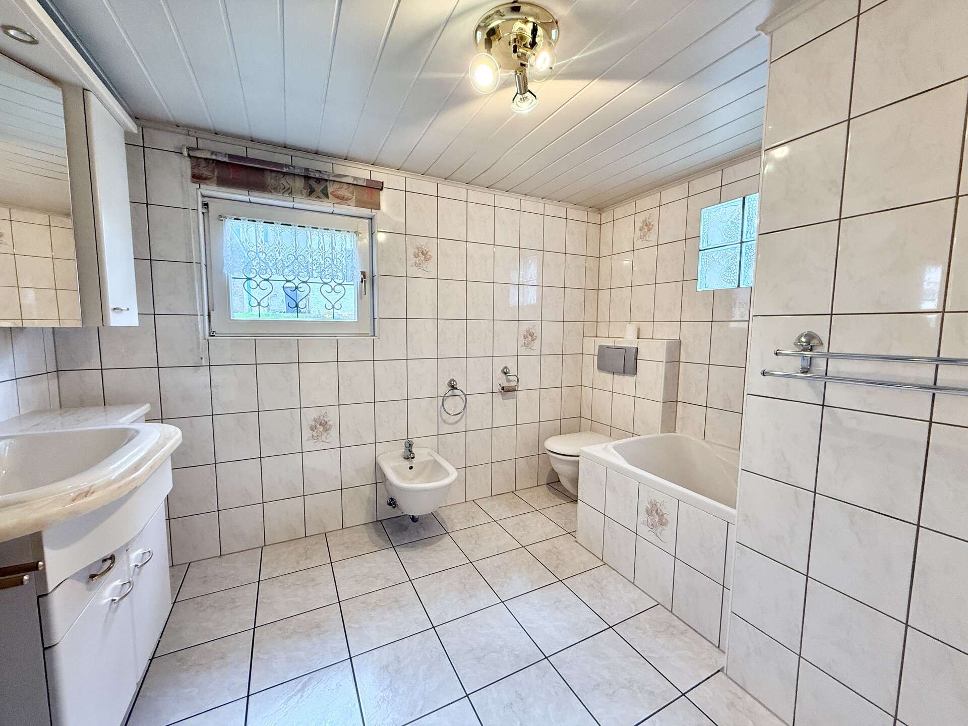 Immobilie in Schmelz - Familienfreundliches Einfamilienhaus auf zwei Etagen in ruhiger Lage von Hüttersdorf - Bild 6