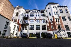 Ihr neues zu Hause für die gesamte Familie - Wohnen im Grünen mit toller Aussicht! – Die vollständige Adresse der Immobilie erhältst du vom Anbieter., 42285 Barmen, Wuppertal – Vorschaubild 3