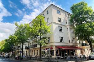 5-Zimmer, Altbau, 2 Balkone, 2 Bäder, direkt am Volkspark Hasenheide