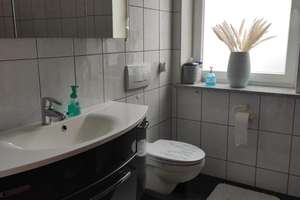 Helle 3,5-Zimmer-Wohnung, EBK, Kamin, Terrasse, Garten, Garage, Stellplatz uvm – 88483 Burgrieden – Vorschaubild 10