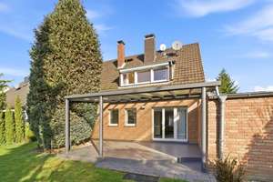 Freistehendes Einfamilienhaus mit Pool & Garten in Köln-Porz Grengel – Die vollständige Adresse der Immobilie erhältst du vom Anbieter., 51147 Grengel, Köln – Vorschaubild 1